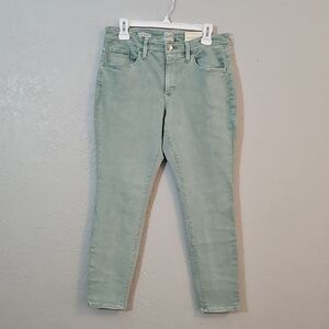 NWT Universal Thread Mid-Rise Skinny Light Green Ankle Jeans, Size 8/29R